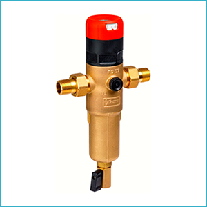 GOETZE FD07 H Фильтр промывной для горячей воды с редуктором давления